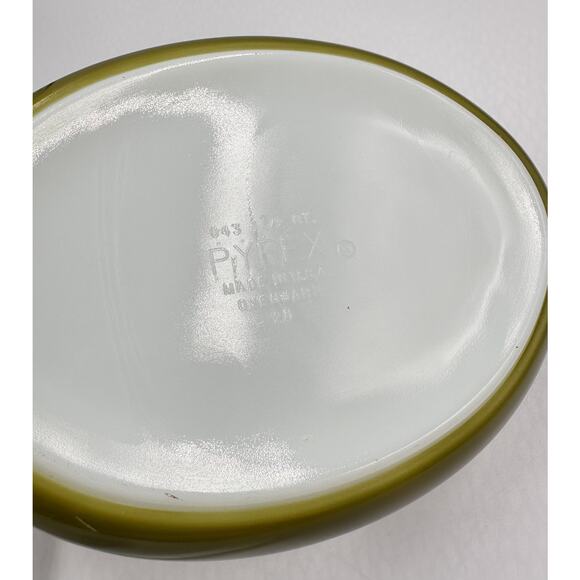 Vintage PYREX 043 Green Spring Blossom Glass Casserole & Lid 1.5 Qt - Picture 9 of 12
